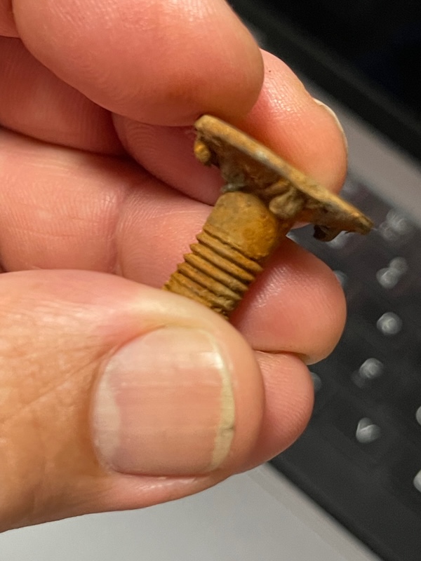 View of tray bolts (2)