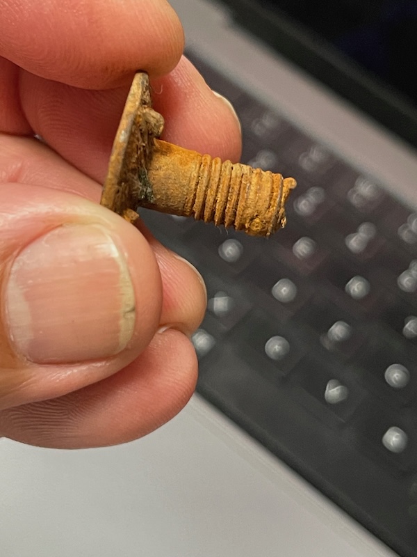View of tray bolts (3)