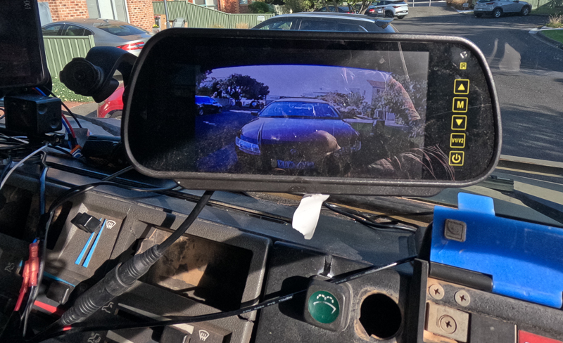 Elinz 3 input rear vision monitor